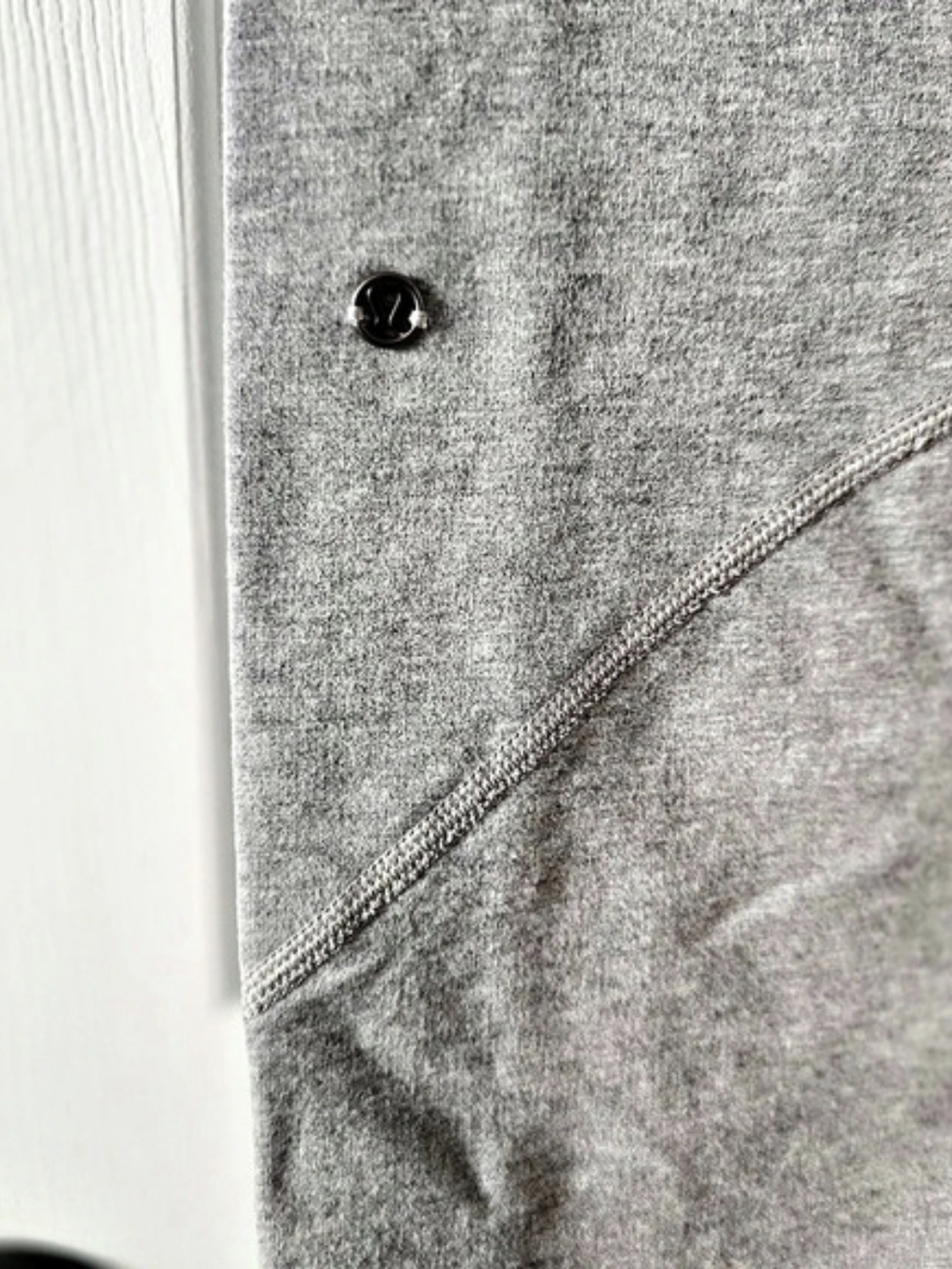 Rare Lululemon "All In" Slim Fit Sweatpants Med Rise - Picture 3 of 6